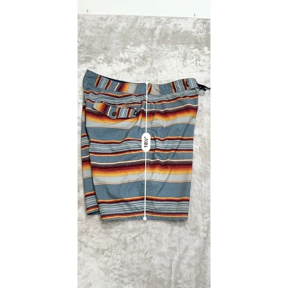 Vans Board Shorts Mens 33 Striped Polyester Stretch Trunks Pockets Drawstring